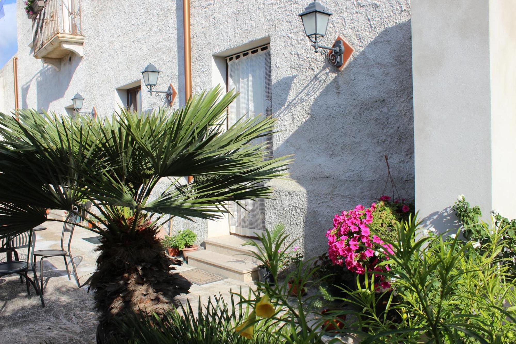 トッレ・ヌビア Baglio Bellavista Bed & Breakfast 部屋 写真